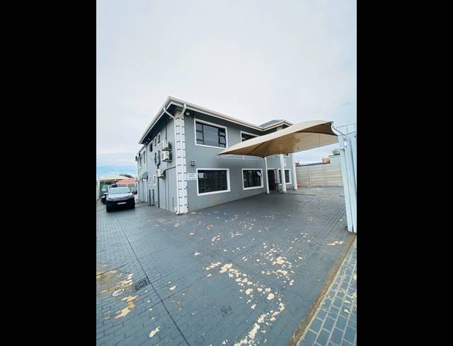 638M² BUSINESS FOR SALE IN NEW REDRUTH